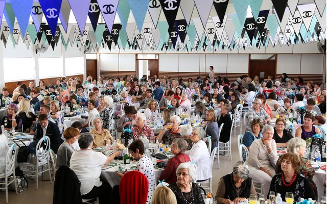 Gansbaai SUPERSPAR CHANEL VROUEOGGEND 14